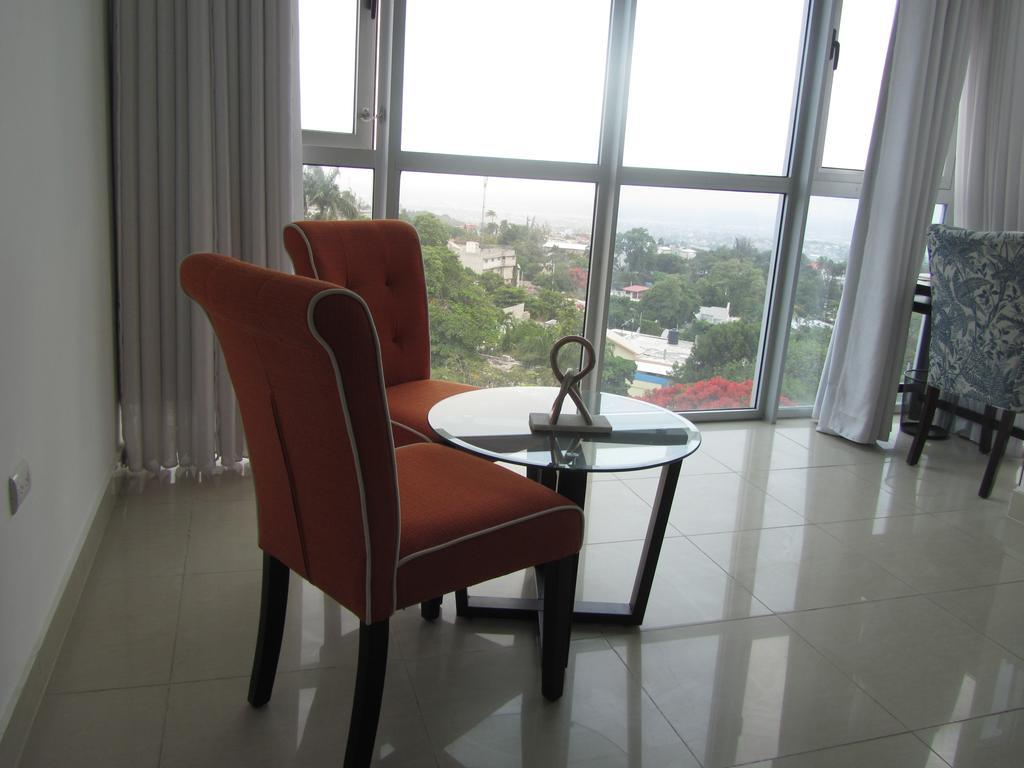 Gala Tower Condo & Hotel Petionville Exterior photo