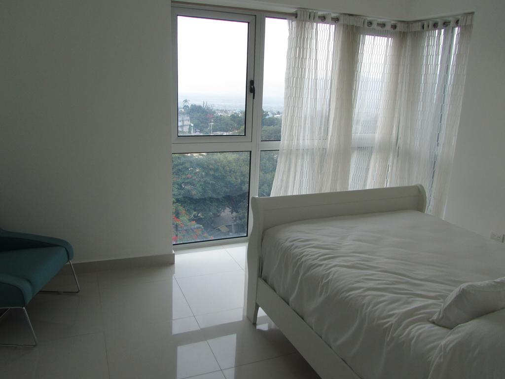 Gala Tower Condo & Hotel Petionville Exterior photo